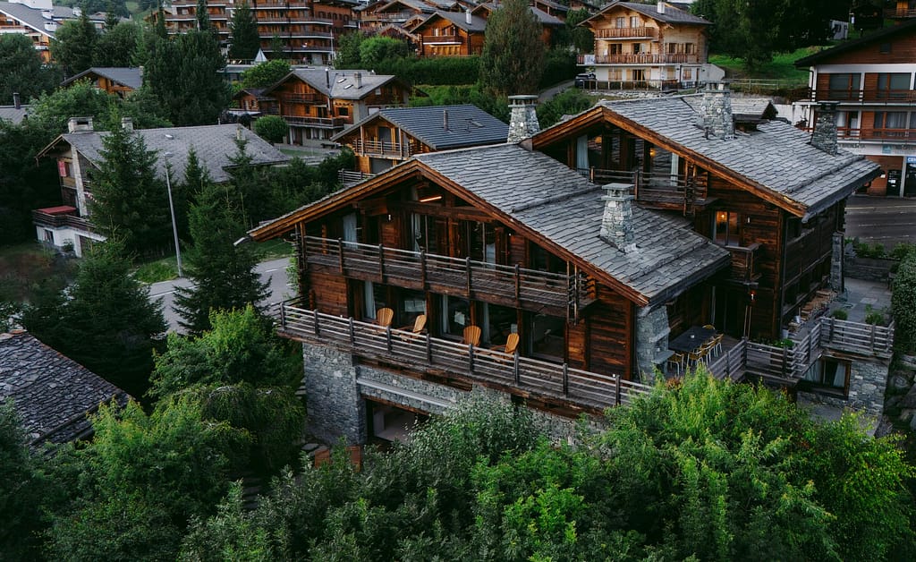 Powder Pines Luxury Travel - Chalet 1936