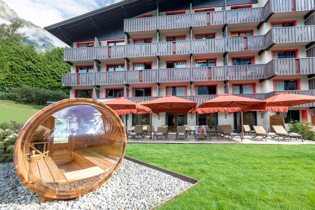 Chalet Hotel Le Prieuré Exterior
