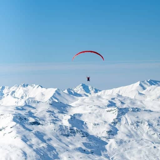 Powder Pines Luxury Travel Val Thorens - Paragliding